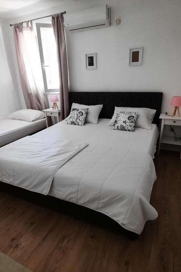 Apartments By The Sea Zuljana, Peljesac - 19080 Luaran gambar